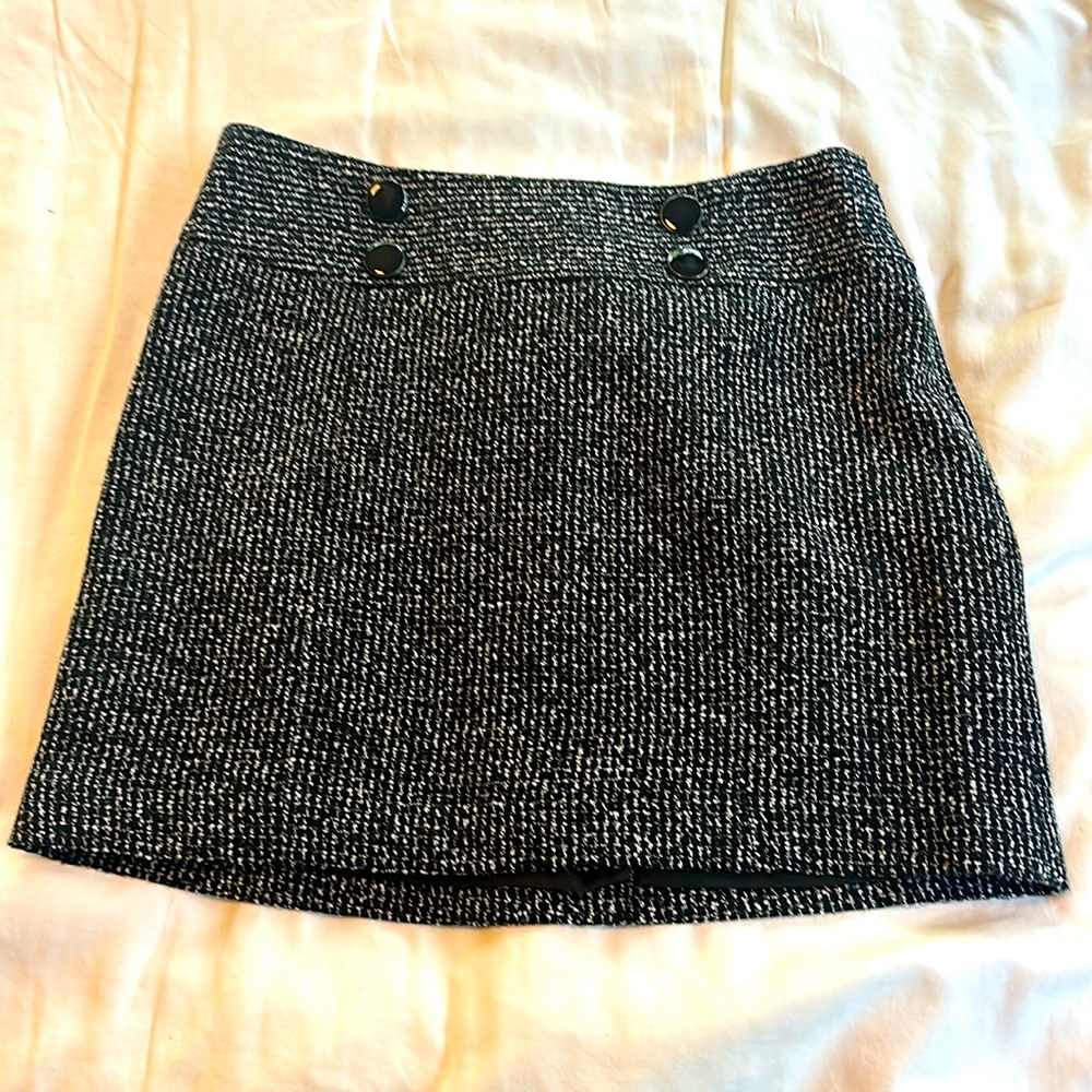 The Limited black and white skirt. Size 2